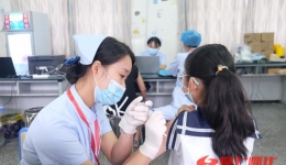 直擊現(xiàn)場！湖醫(yī)附一全力推進(jìn)12-14歲兒童疫苗接種