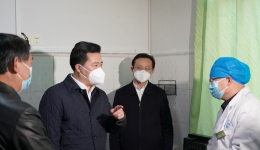 黎春秋市長帶隊(duì)慰問我院劉斌、蔣玉蘭