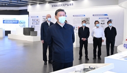 習(xí)近平在內(nèi)蒙古考察時(shí)強(qiáng)調(diào) 把握戰(zhàn)略定位堅(jiān)持綠色發(fā)展 奮力書寫中國(guó)式現(xiàn)代化內(nèi)蒙古新篇章