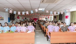 支持母乳喂養(yǎng)  共建生育友好